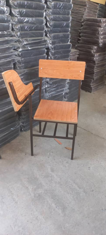 قیمت صندلی دانش آموزی