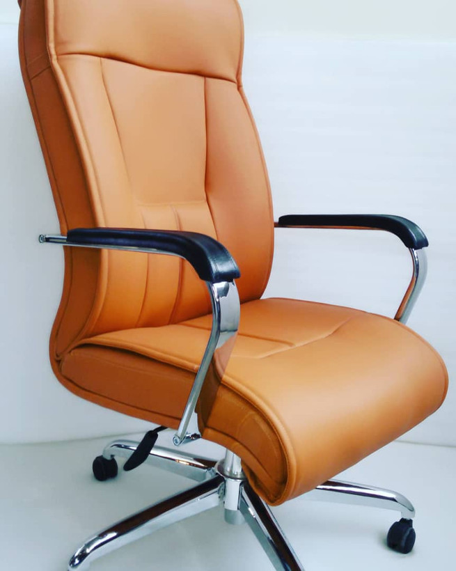 صندلی مدیریتی S 500 - استوک