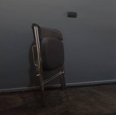 ویژگی های صندلی تاشو فلزی